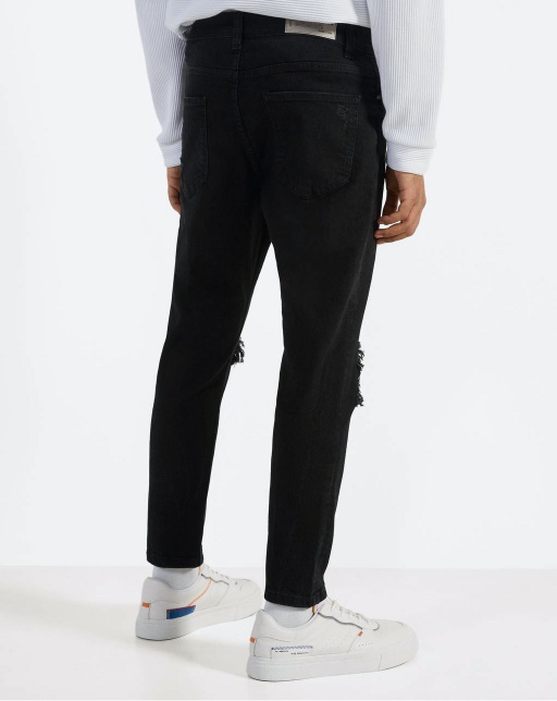 Ripped carrot fit jeans - Image 2