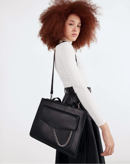 Tote bag with chain - Image 3